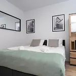 Hostloop Apartments - Swietego Pawla 10 Aparthotel Katowice