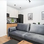Aparthotel Hostloop Apartments - Swietego Pawla 10 3*