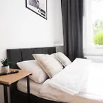 Hostloop Apartments - Swietego Pawla 10 Aparthotel 3*