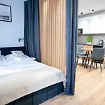 Hostloop Apartments - Swietego Pawla 10