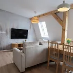 Hostloop Apartments - Swietego Pawla 10 3*