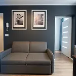 Hostloop Apartments - Swietego Pawla 10 3*