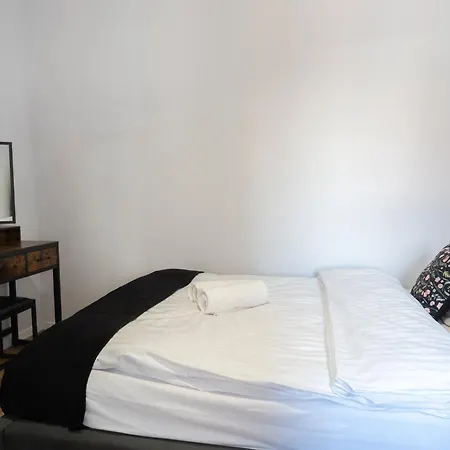 Hostloop - świętego Pawła 10 Hotel apartamentowy