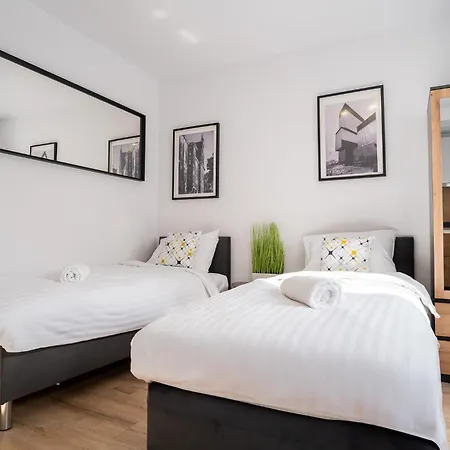 Hotel apartamentowy Hostloop - świętego Pawła 10 3*