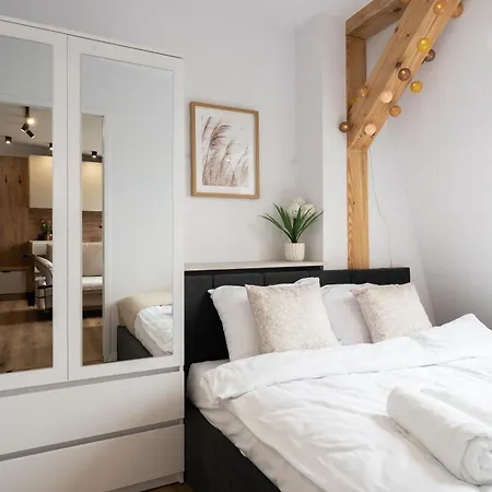 Hostloop - świętego Pawła 10 Katowice