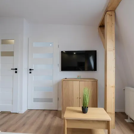 Flow - Swietego Pawla 10 3*