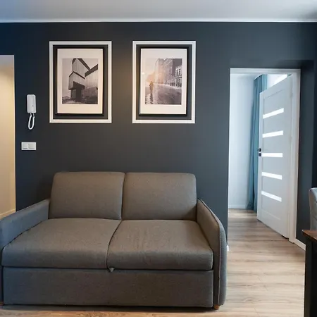 Hostloop Apartments - Swietego Pawla 10 3*
