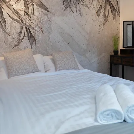 Aparthotel Flow - Swietego Pawla 10 3*