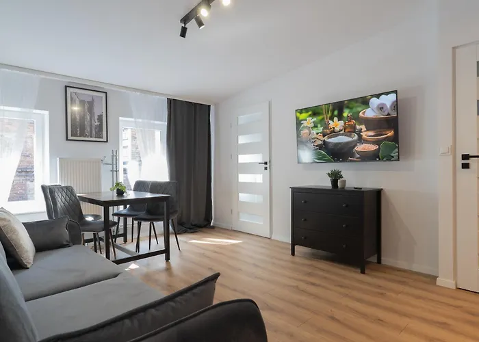 Flow - Swietego Pawla 10 3* Katoviçe