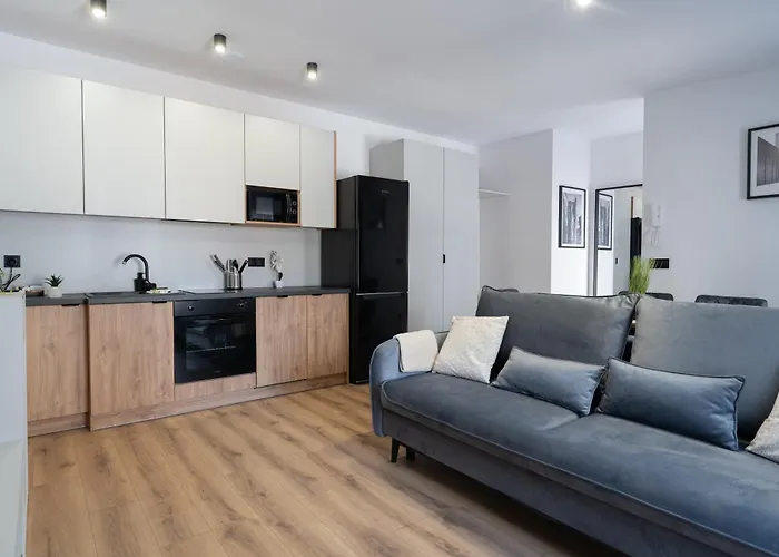 Flow - Swietego Pawla 10 3*