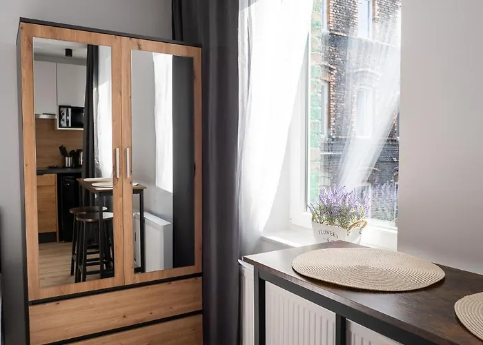 Flow - Swietego Pawla 10 3*