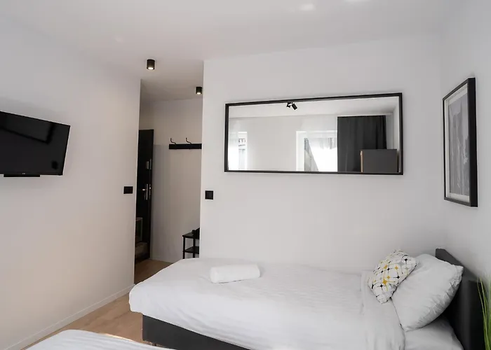 Flow - Swietego Pawla 10 3* Katoviçe