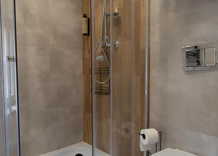 Flow - Swietego Pawla 10 3*