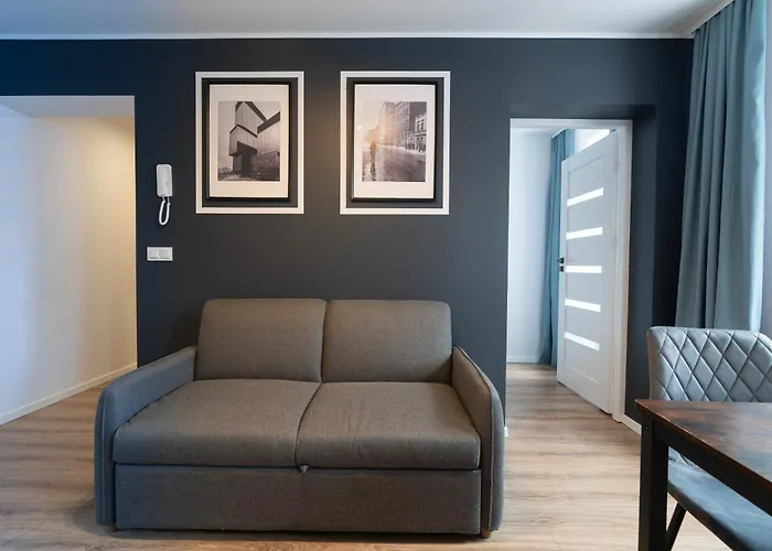 Flow - Swietego Pawla 10 3*